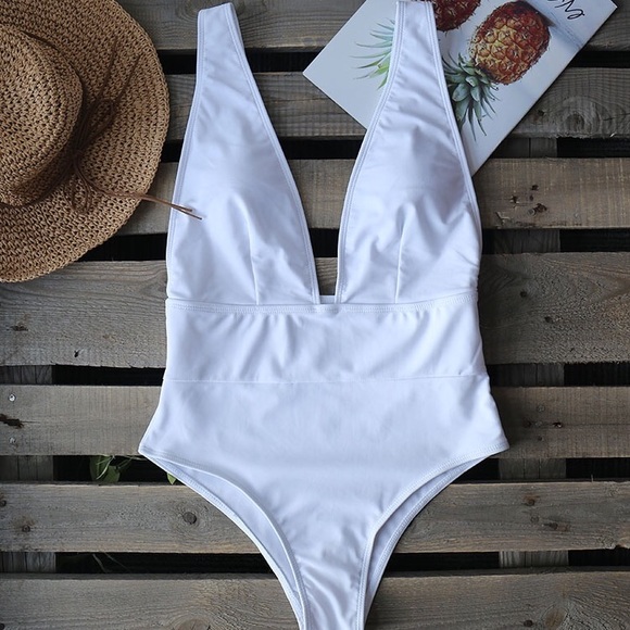 White Plunge Neck Monokini Swimsuit with Open Back - Picture 5 of 6